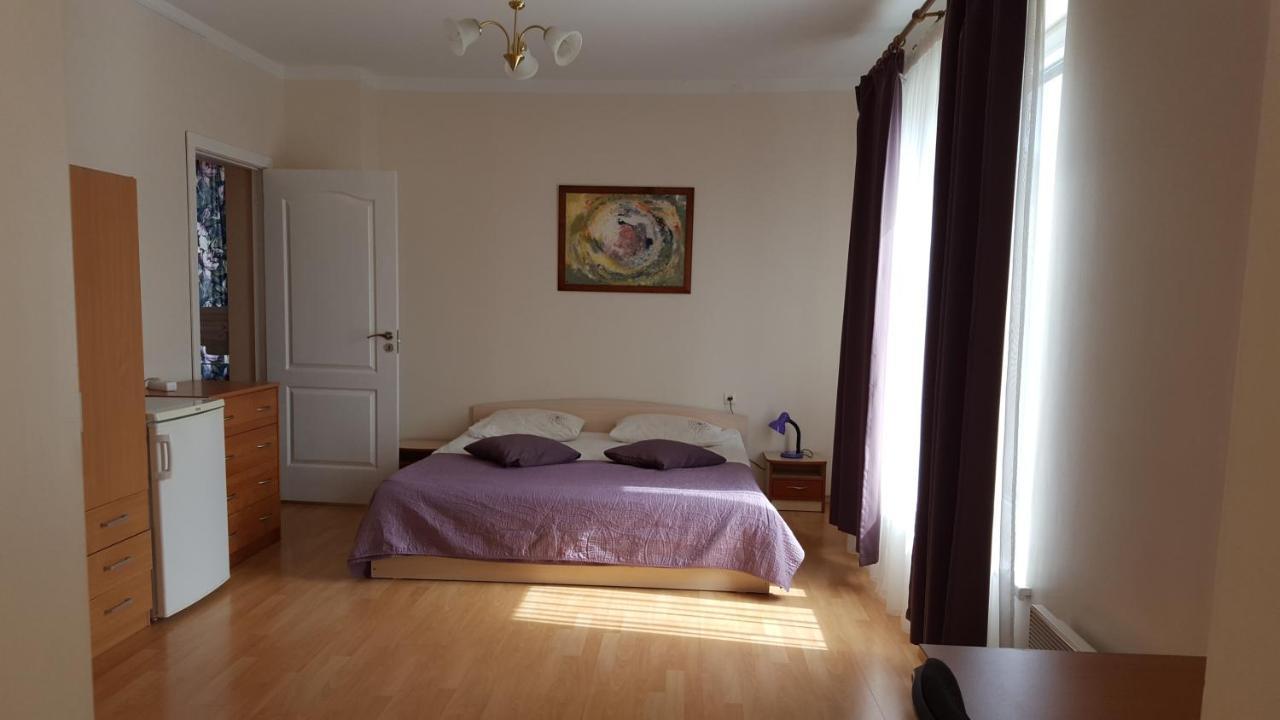 ザラサイ Vijuandra Bed & Breakfast エクステリア 写真